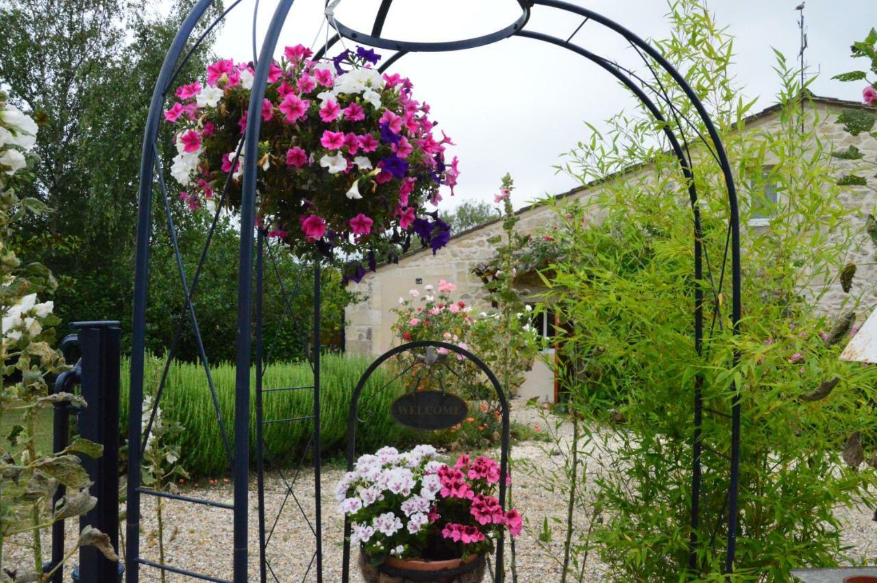 Chambres D'Hotes Du Domaine De Lansac Lansac  ภายนอก รูปภาพ